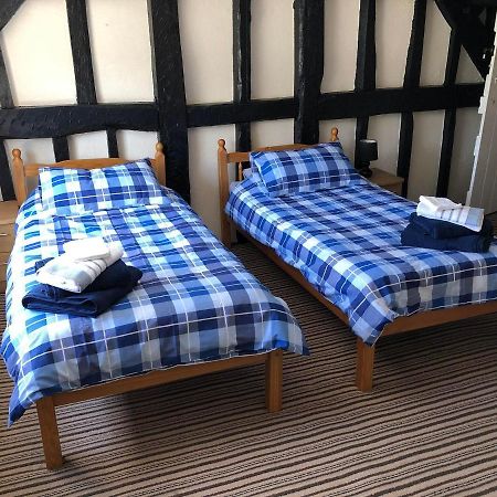 The Crown Inn & B&B Newcastle  Kültér fotó